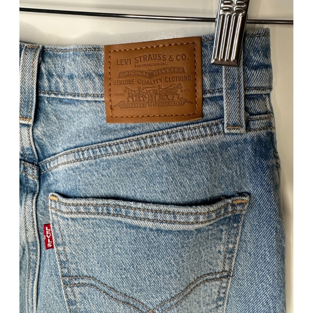 Levi's Premium 70's High Rise Flare Women's Jeans Blue Denim Distressed Size 26 - Picture 12 of 14